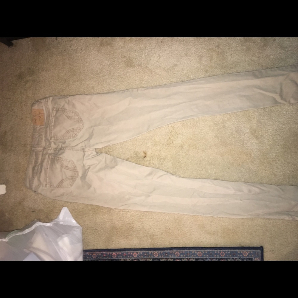 Hollister khaki’s Size 1